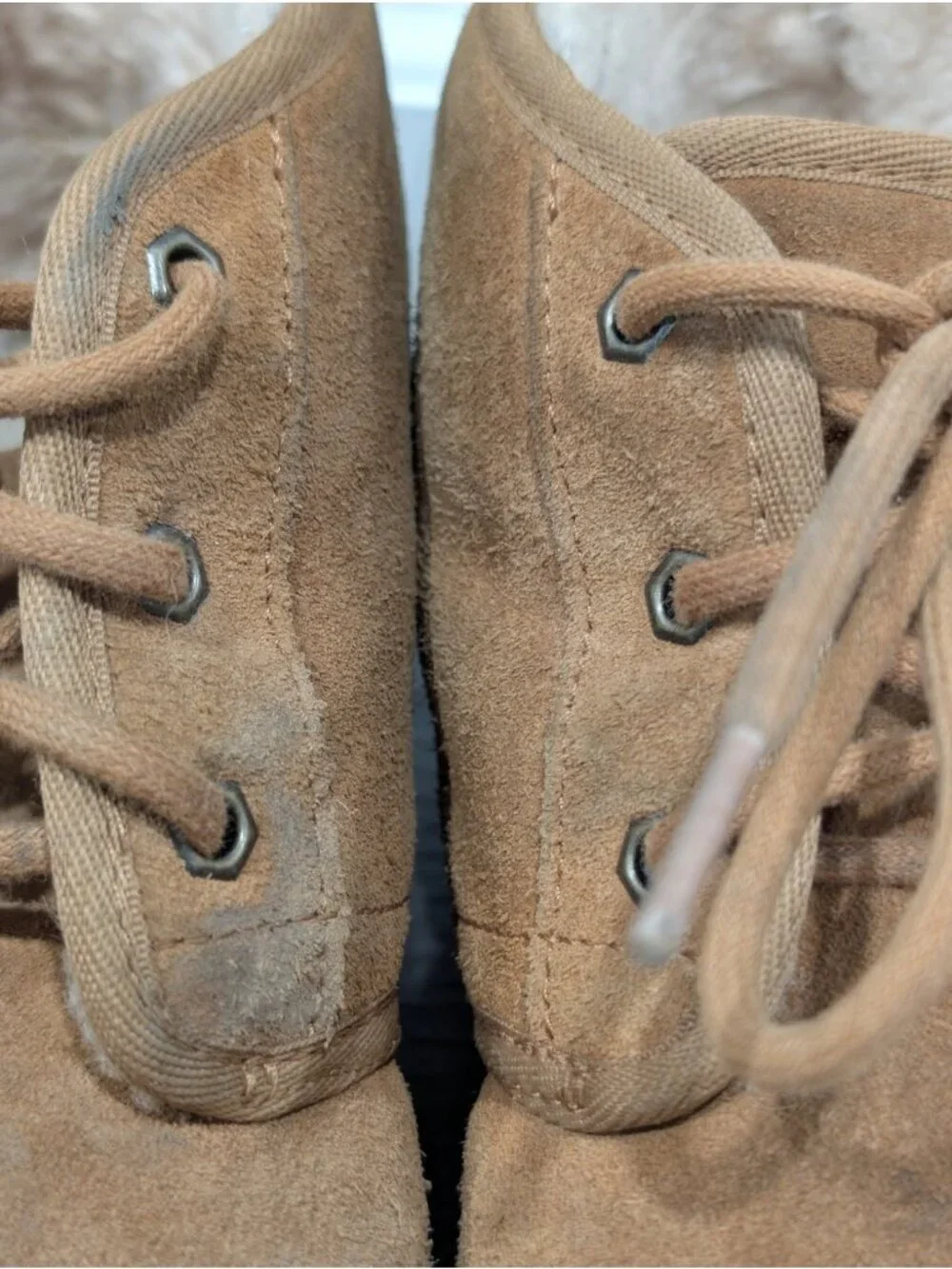 UGG neumel shoes